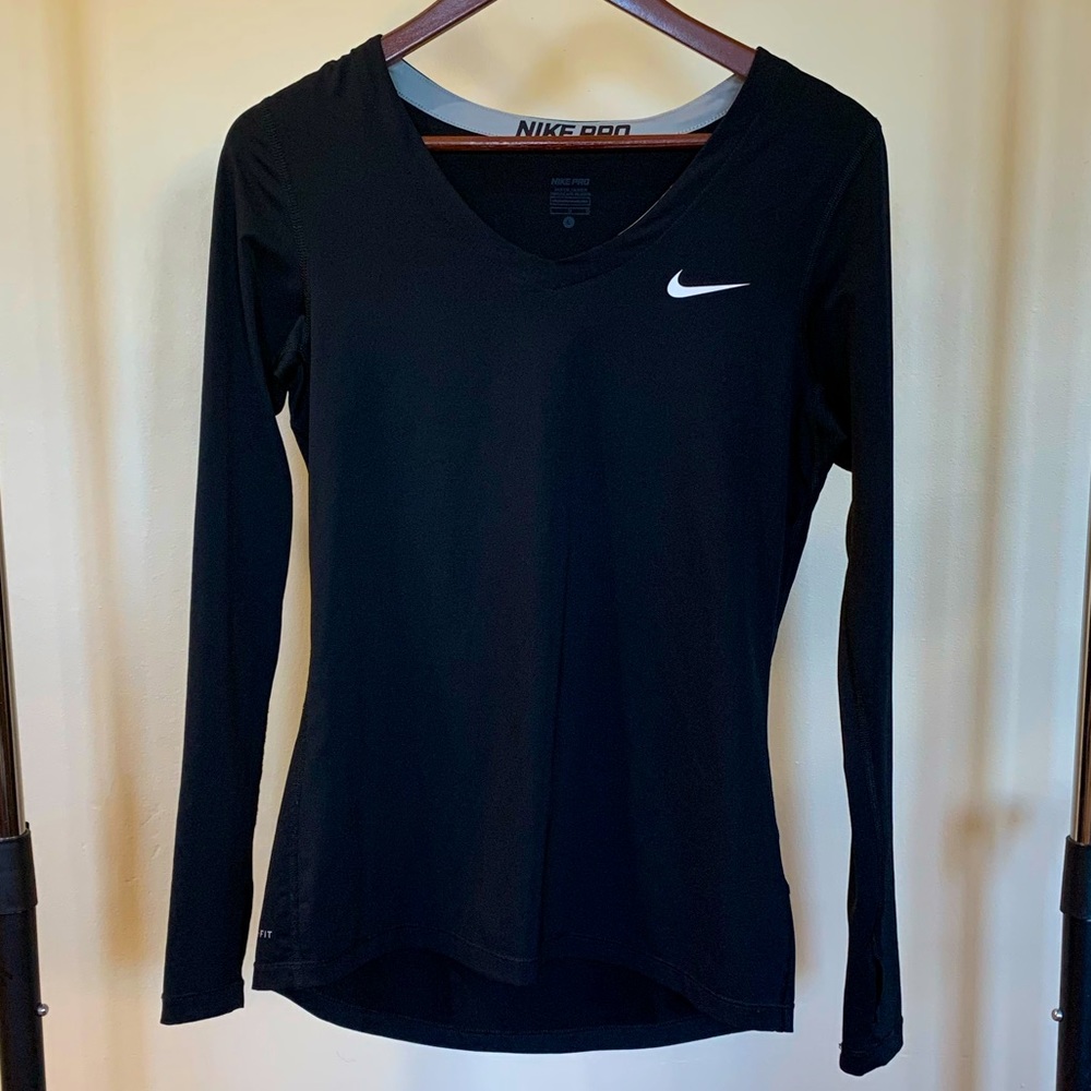 Black long sleeve Nike shirt